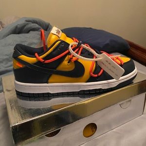 Nike SB Dunk Off-White
